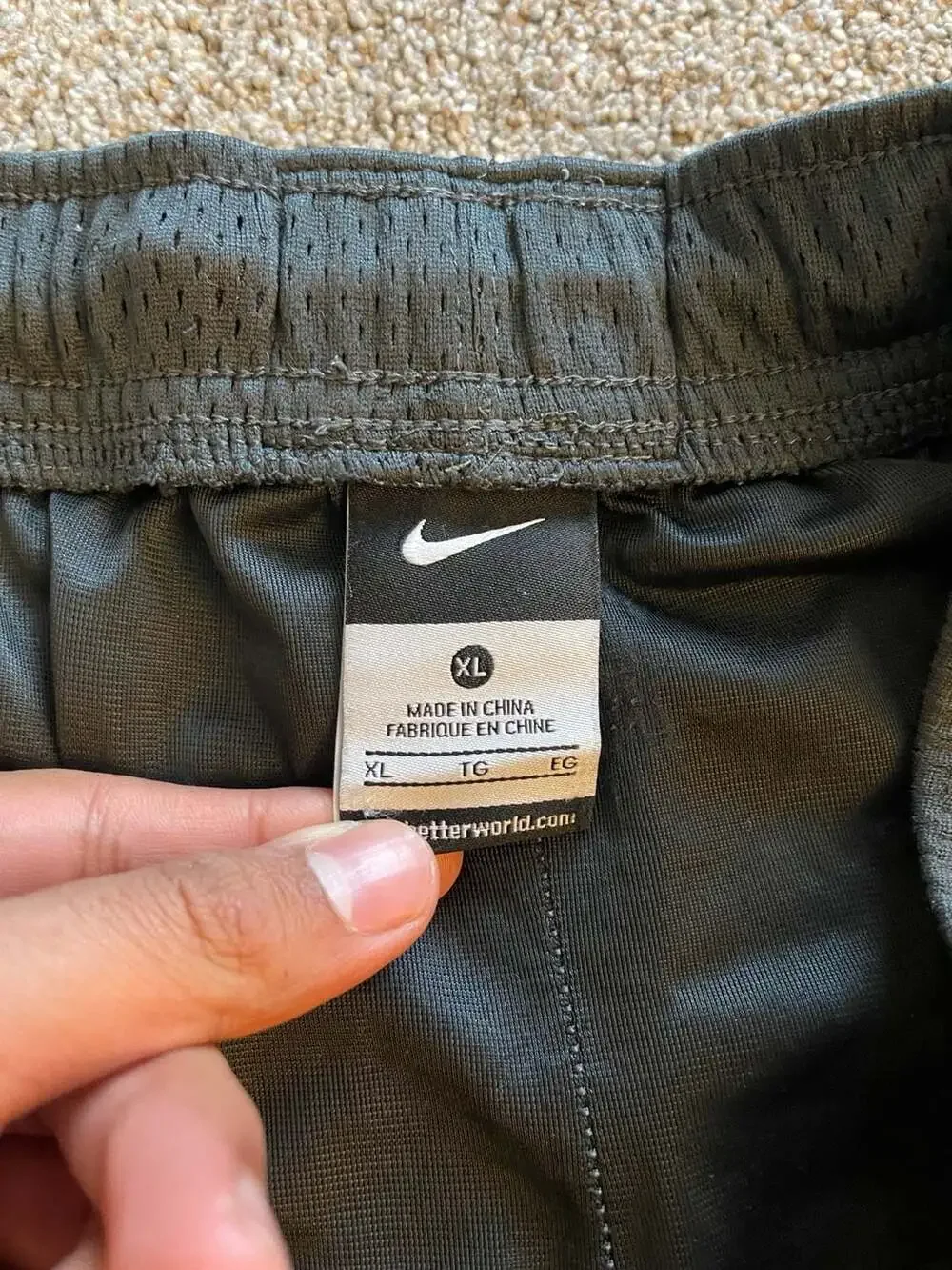 VTG Y2K Nike Basketball Shorts Size XL Gray Black Mesh Athletic Gym Pockets
